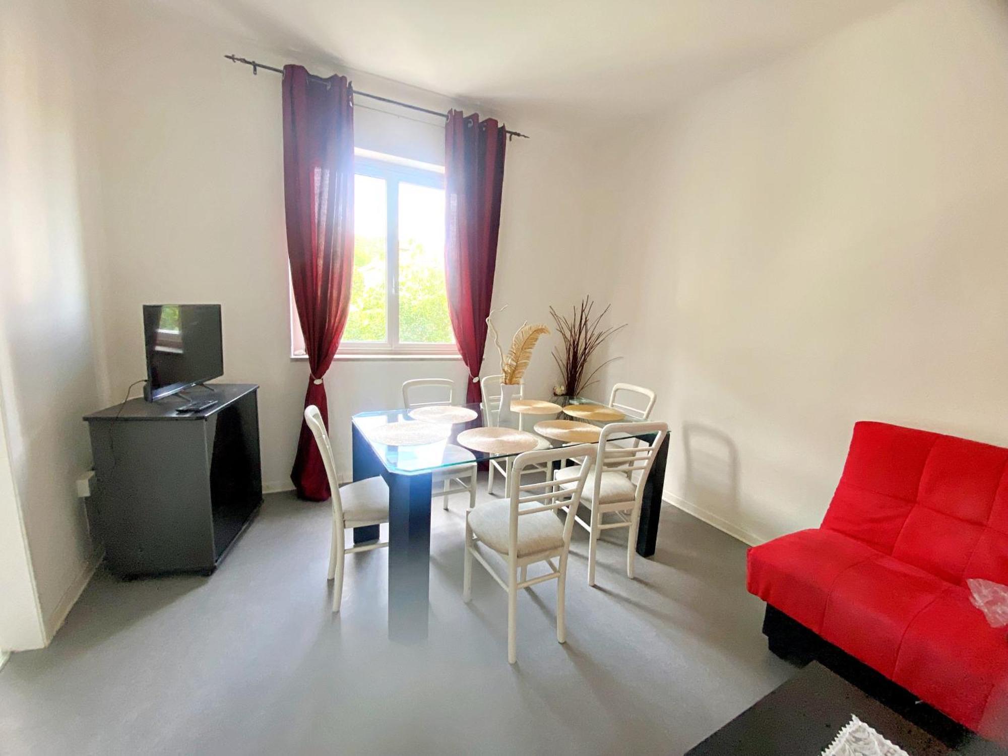 Giulia Home 蒙法尔科内 外观 照片